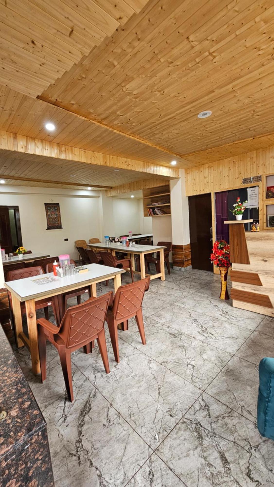 Green View Hotel And Restaurant McLeod Ganj Εξωτερικό φωτογραφία